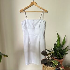 Alyn Paige White Elegant Vintage Dress